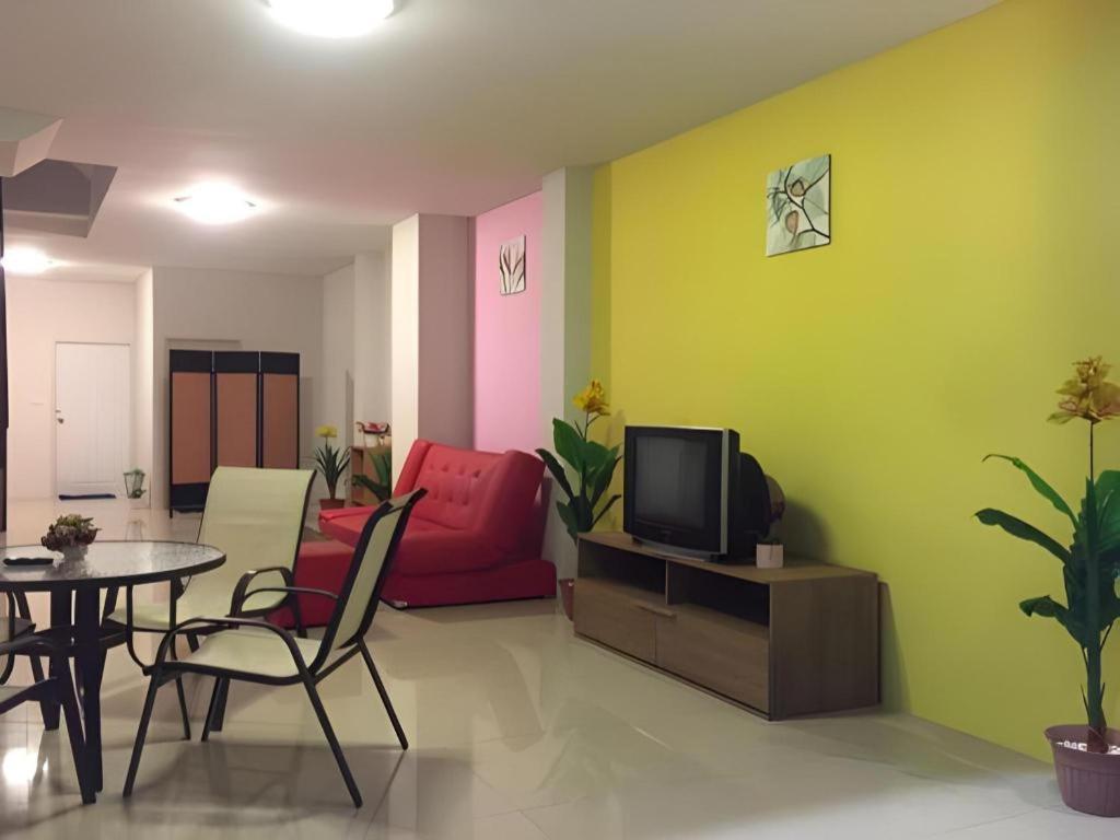 Tontalay Hotel Bangsaen Εξωτερικό φωτογραφία